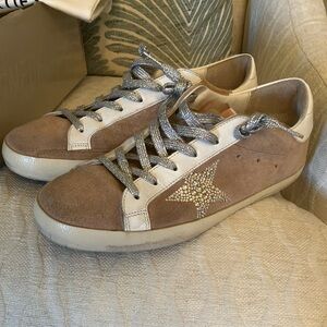 Authentic Golden goose size 40
